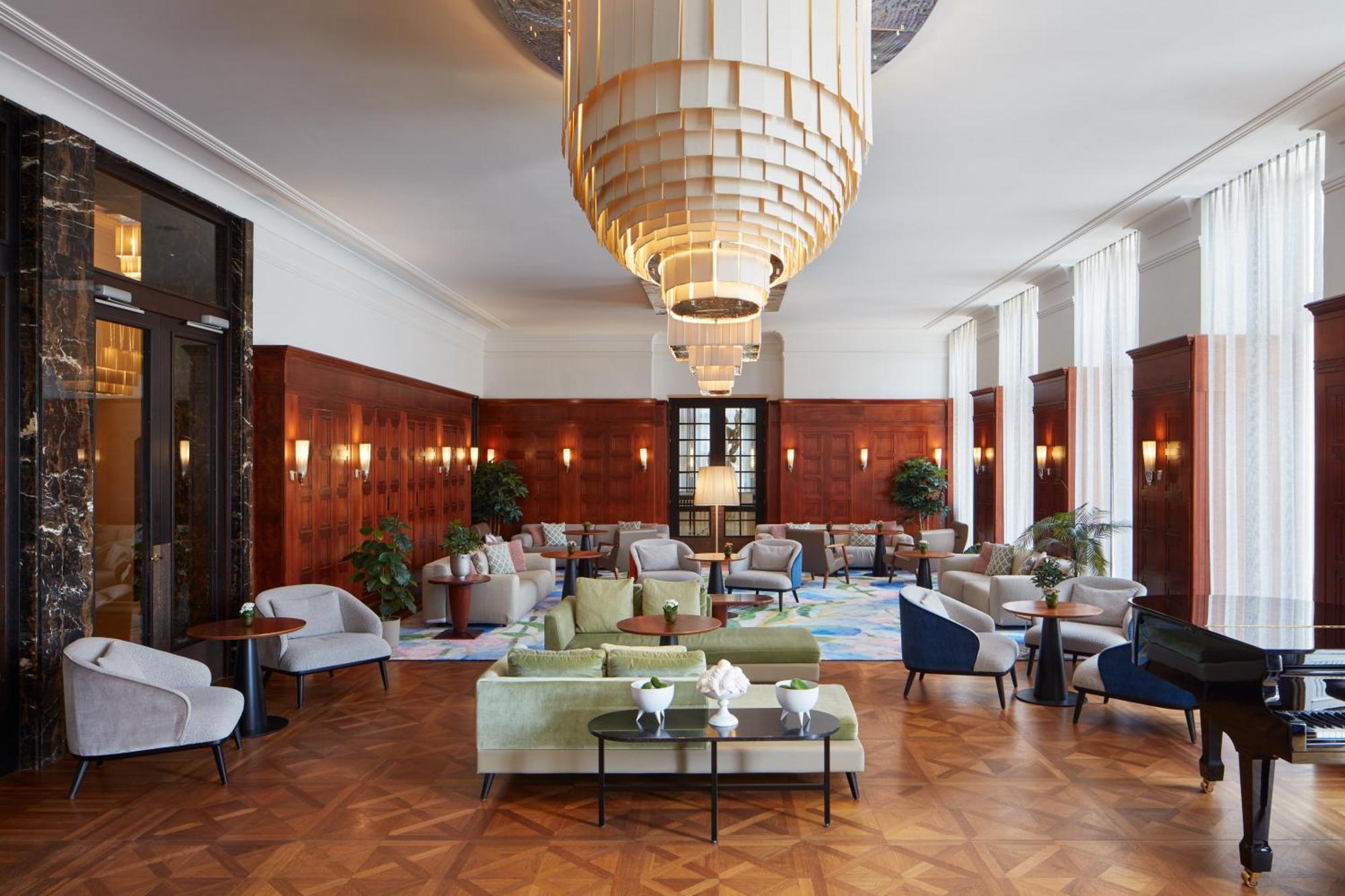 Falkensteiner Spa Resort Mariánské Lázně Esterno foto The hotel's lobby